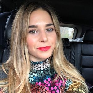 Meet your Posher, Jillian